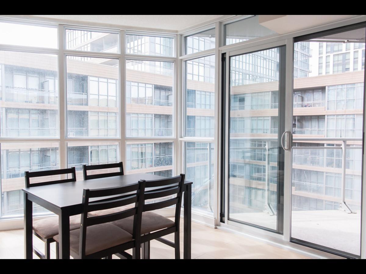 N2N Suites - Downtown Lake & City View Apartments Toronto Dış mekan fotoğraf