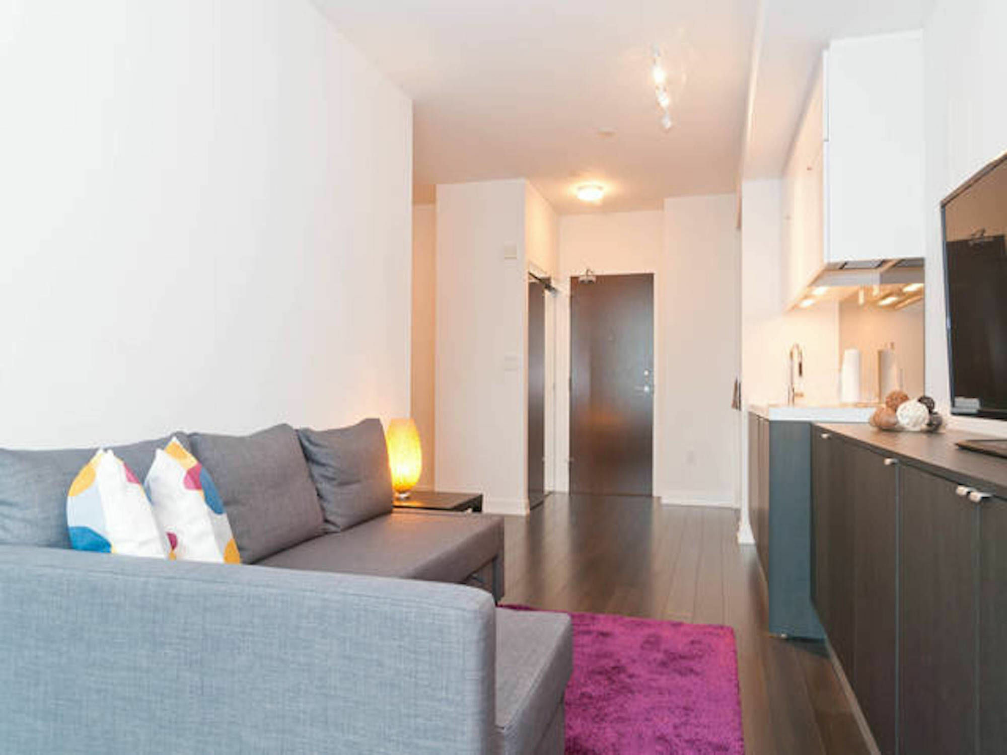 N2N Suites - Downtown Lake & City View Apartments Toronto Dış mekan fotoğraf